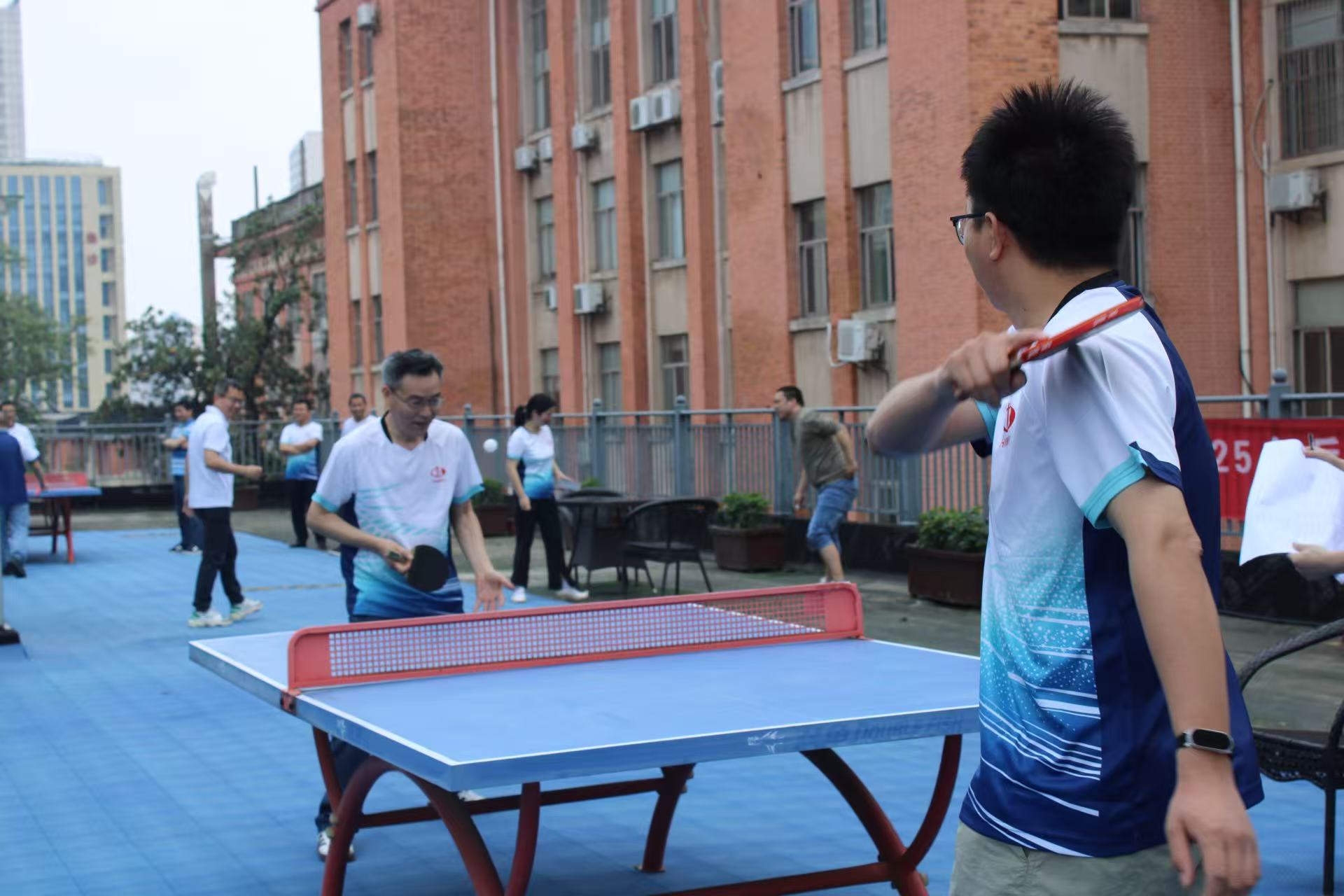 64f814bbb81debc54f072e57b8742da.jpg